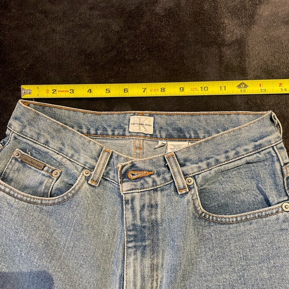 Vintage high waisted Calvin Klein light washed jeans - Picture 6 of 7